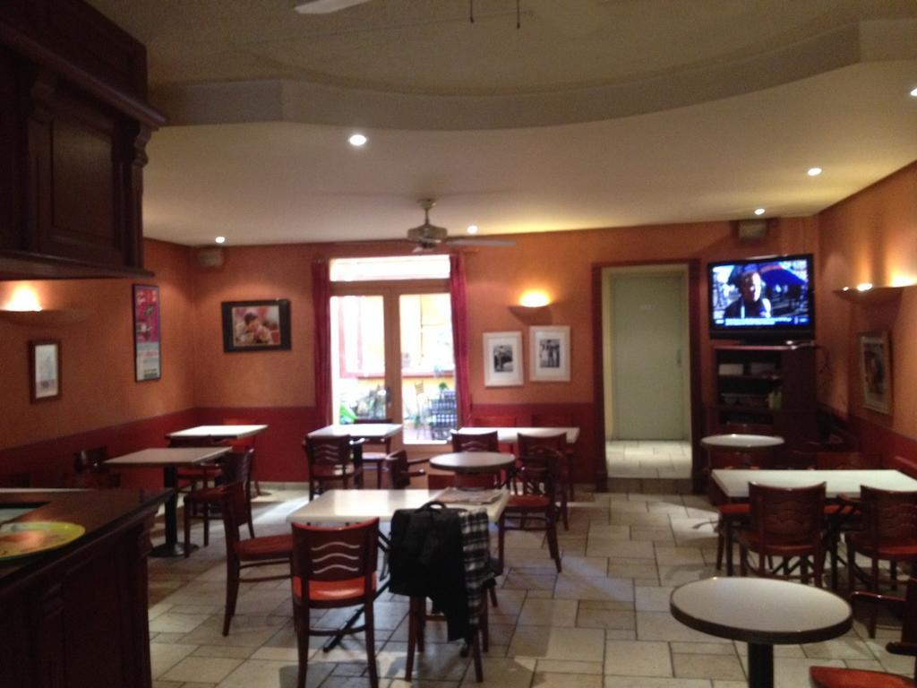 Hotel Restaurant Le Central Châteaurenard Eksteriør bilde